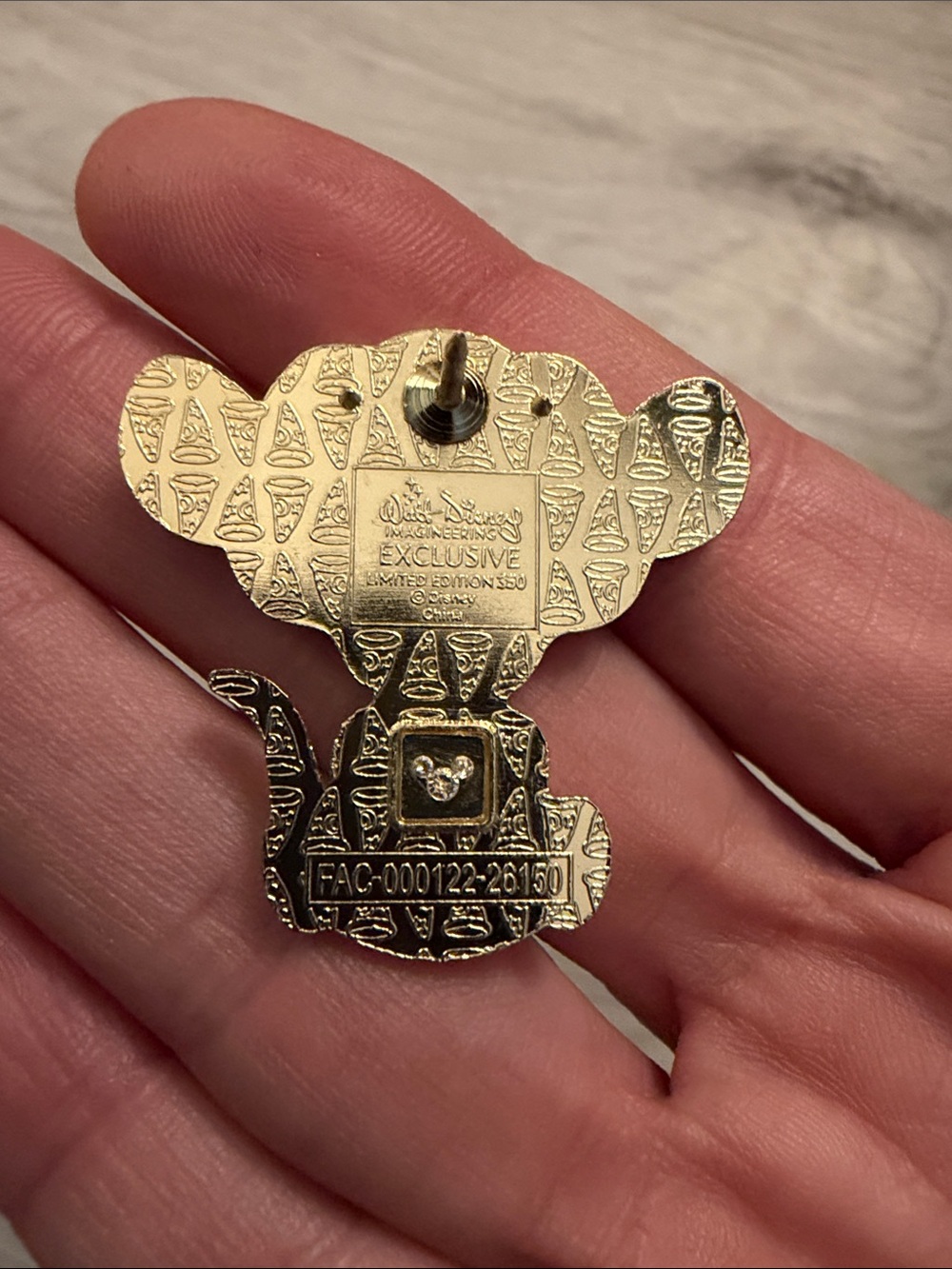 Disney Adorbs Chaser Pin - Rescue Rangers - Snout - Picture 2 of 2